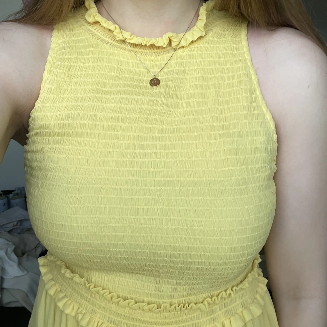 Gul klännig från Zara  - 91