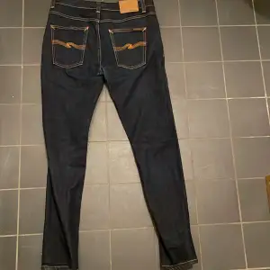 Ett par helt felfria nudie jeans st  W32 L32 (modell Lean Dean) ganska tighta (Obs pris går att diskutera) Mkt populära 