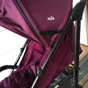 Barnvagn  - Har använt bara inne passar barn från 4månader upp till 5 år. 