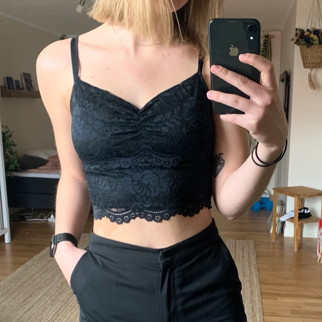 Svart spetslinne - 91