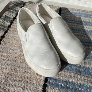 NA-KD skor  - Aldrig använt pga att dom var för små.