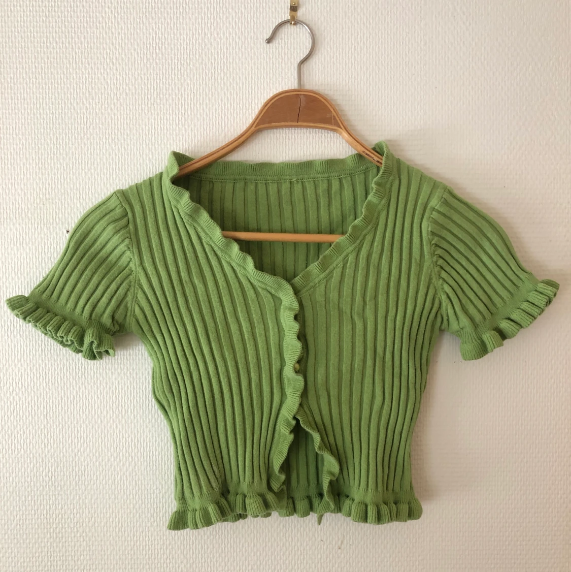 Grön ribbad croptop