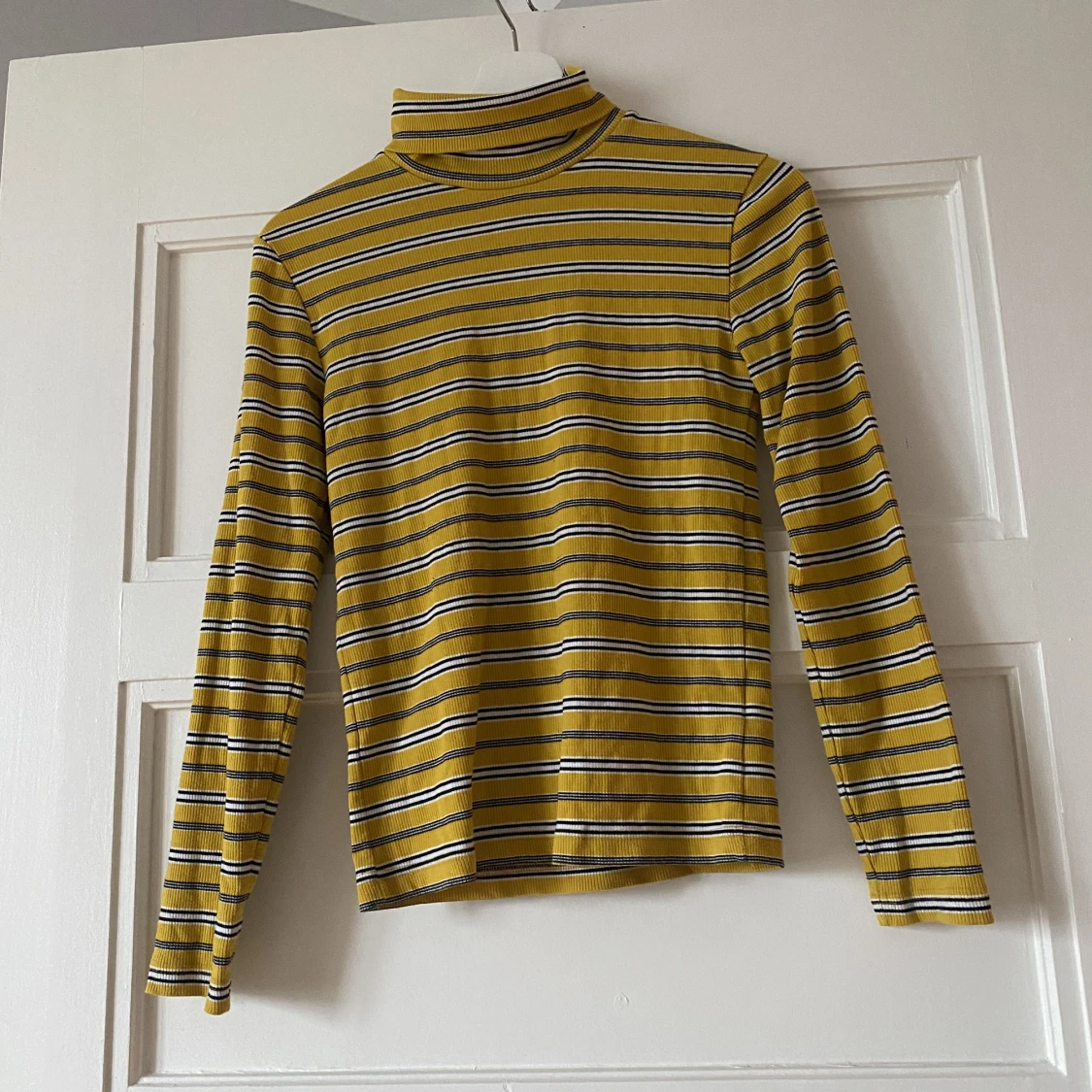 Elegant randig polotröja  - 90