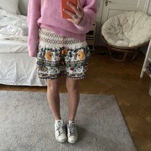 Trendig kjol - Så snygg och trendig kjol från zara! Möts endast upp❤️