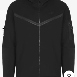 Feet Nike Tech  - Nike tech fleece finns kan diskutera pris 