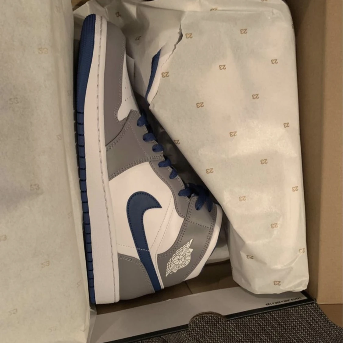 Nike air jordan 1 mid cement grey/white-true blue