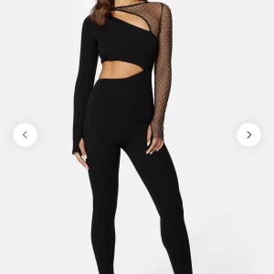 Jumpsuit Bubbleroom - Säljer en helt ny och oanvänd jumpsuit från bubbleroom (Hanna Fribergs kollektion). Säljer då jag köpte för stor storlek av misstag.  Köpt för 999kr. Pris går att diskutera🧡