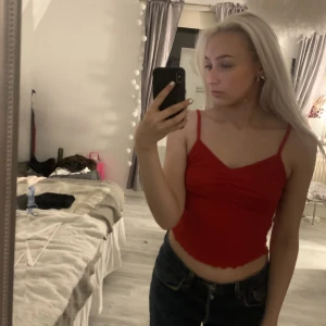 Rött vringat linne - Oanvänt 