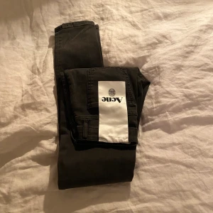 Acne jeans  - Acne studios jeans, det storlek: 24/34. Prislapp kvar, aldrig använda 