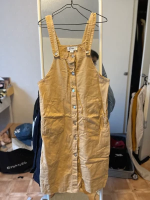 Monki klänning S - Monki klänning S. 