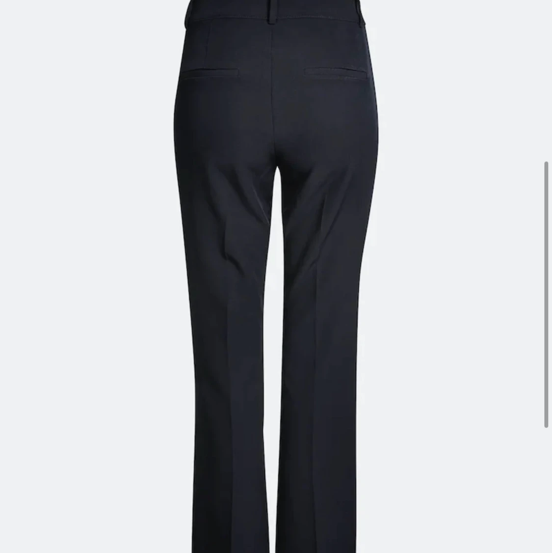 Kostymbyxor från bikbok - 90