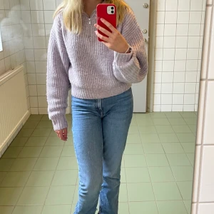 Gina tröja - Jättefin Gina Tricot stickad tröja i en pastell lila! Storlek M men passar nog även en xs-s💗