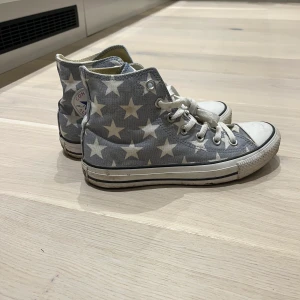 Converse - Använda Max 4 gånger. Storlek 38,5
