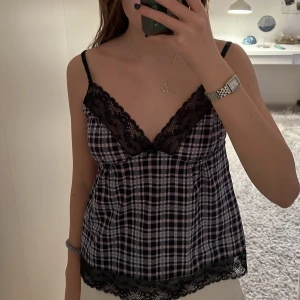 Spettslinne - Säljer detta gulliga linne för 90 kr 💕💕