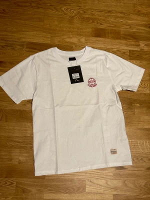 Evisu T-shirt  - Evisu T-shirt storlek M 