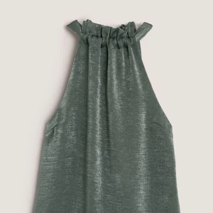 Moa Mattson x bubbleroom - Säljer en jätte snygg topp från Moa Mattsons kollektion. Bra skick. Passar så fint på fest🥰