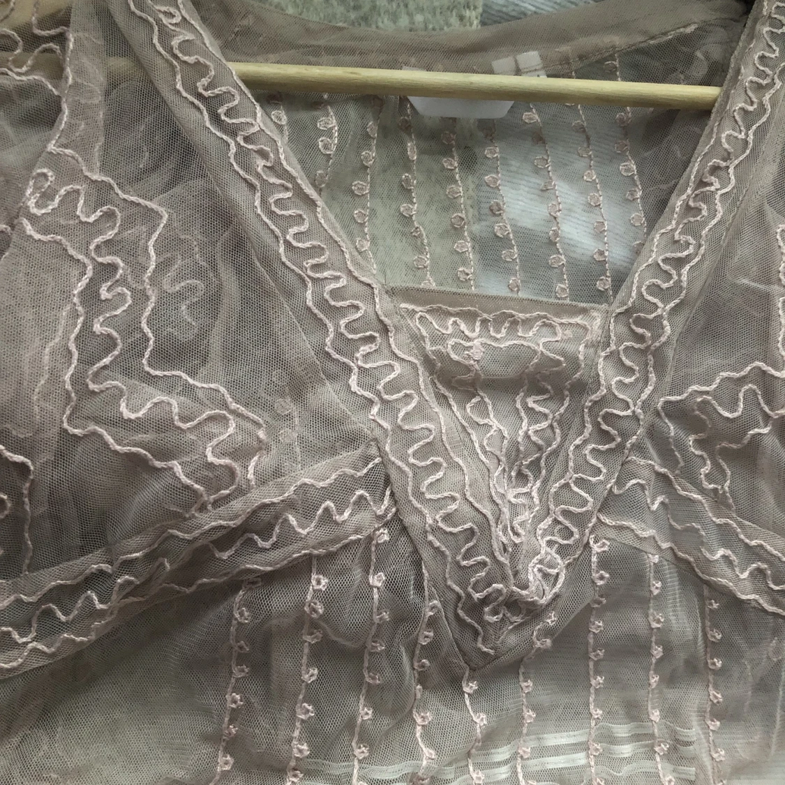 gullig mesh-klänning - 90