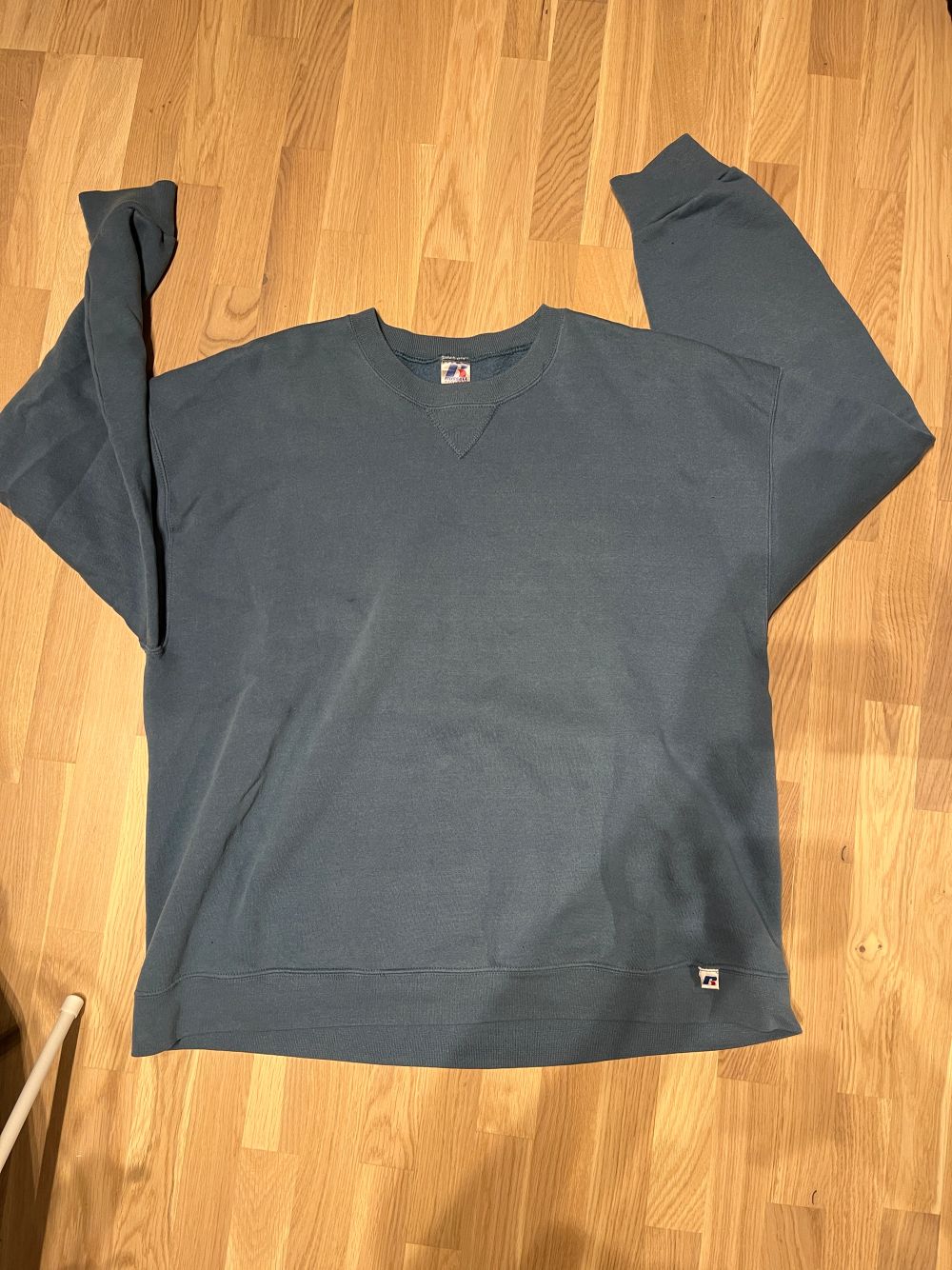 Sjukt nice vintage russel blå sweater. Boxy!. Huvtröjor & Träningströjor.