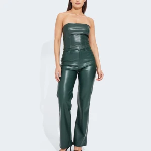 Grönt skinn set  - Coolt skinn set från Bikbok🕺🏼 original pris: 598