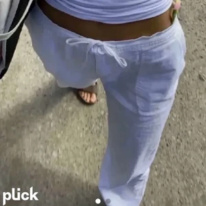 Linnebyxor - !lånade bilder! Linnebyxor från bonprix som är slutsålda, dom är aldrig använda lappar sitter kvar. Sitter bra på mig som är ca 165