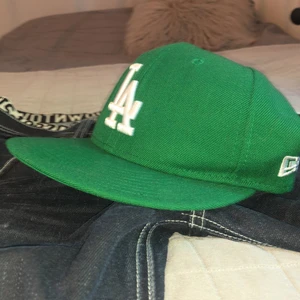 Tjoo säljer min new era eller byter - Säljer denna för den var för stor för mitt huvud