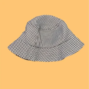  Buckethat   - Buckethatt PUUURR🖤🤍