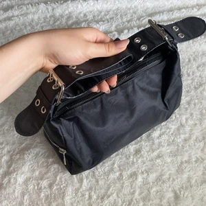 Liten väska  - Minns inte märket men använd fåtal gånger