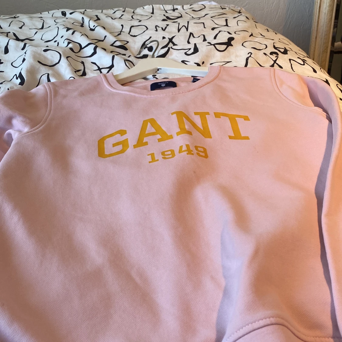 En super fin Gant sweetshirt i färgen rosa  - 91