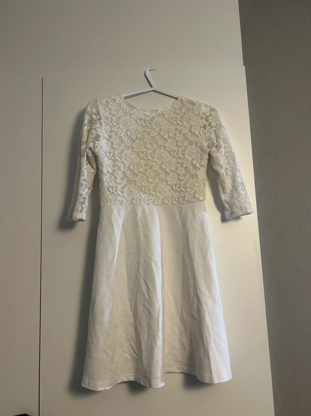 Vit KappAhl vit blommig klänning | Plick Second Hand
