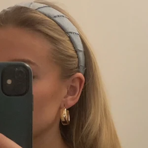 Diadem  - Hand fixade diadem i jeans. 149:- & frakt ingår ❤️