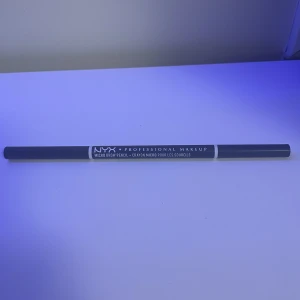 Nyx ögonbrynspenna - Helt nya ögonbrynspenna feån nyx i färgen Auburn 65kr