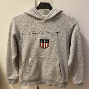Gant-tröja säljes. Endast använd ett fåtal gånger. 