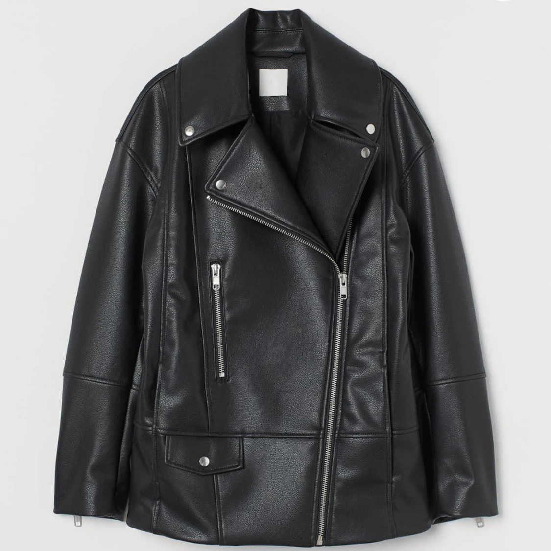 OVERSIZED SKINNJACKA - 90