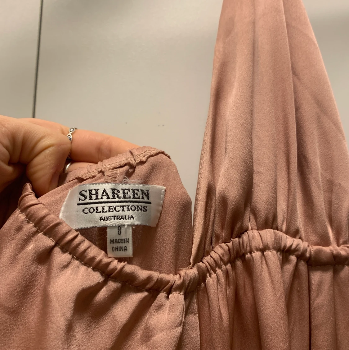 Satin långklänning  - 90