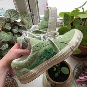 Converse x GOLF le FLEUR -  sneakers från Converse x Golf le FLEUR🍀💚🌴🌿🥝Köpta på SNS