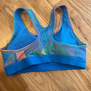 Nike - Almost new but wrong size for me so I’m selling :)