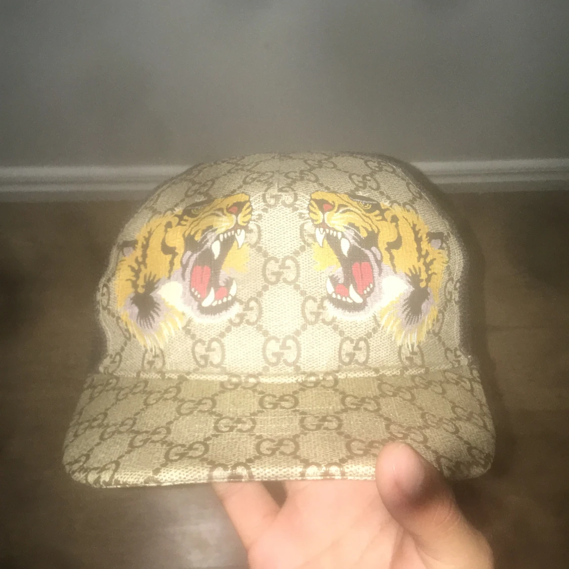 ÄKTA GUCCI KEPS - 90