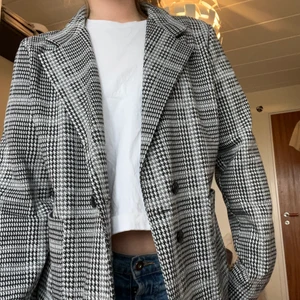 Kavaj - Snygg classy kavaj!! Oversized och jätteskönt mjukt material