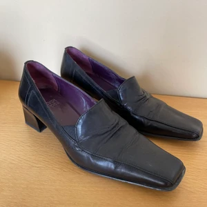 Skor från Never Cross - Skor från Never Cross. Storlek 36. 150 kr eller bud