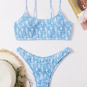 Blått bikini sett - Jättegulligt bekini sett i ljusblå, fraktar spårbart ( andra bild är lånad )