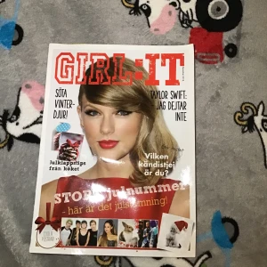 Taylor swift rare tidning  - -tidning från december 2014 (svår att få tag på)  FRAKT:26kr 