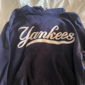 Hoodie - Säljer min fina hoodie 💗
