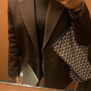 Brun Other stories blazer - Strl 38, använd 2 gånger SLUTSÅLD, nypris 1750kr