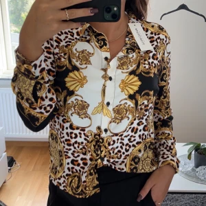 Fin blus från Rut&Circle - Aldrig andvänt. Köpt i väla i Helsingborg för 400kr. Storlek S. 