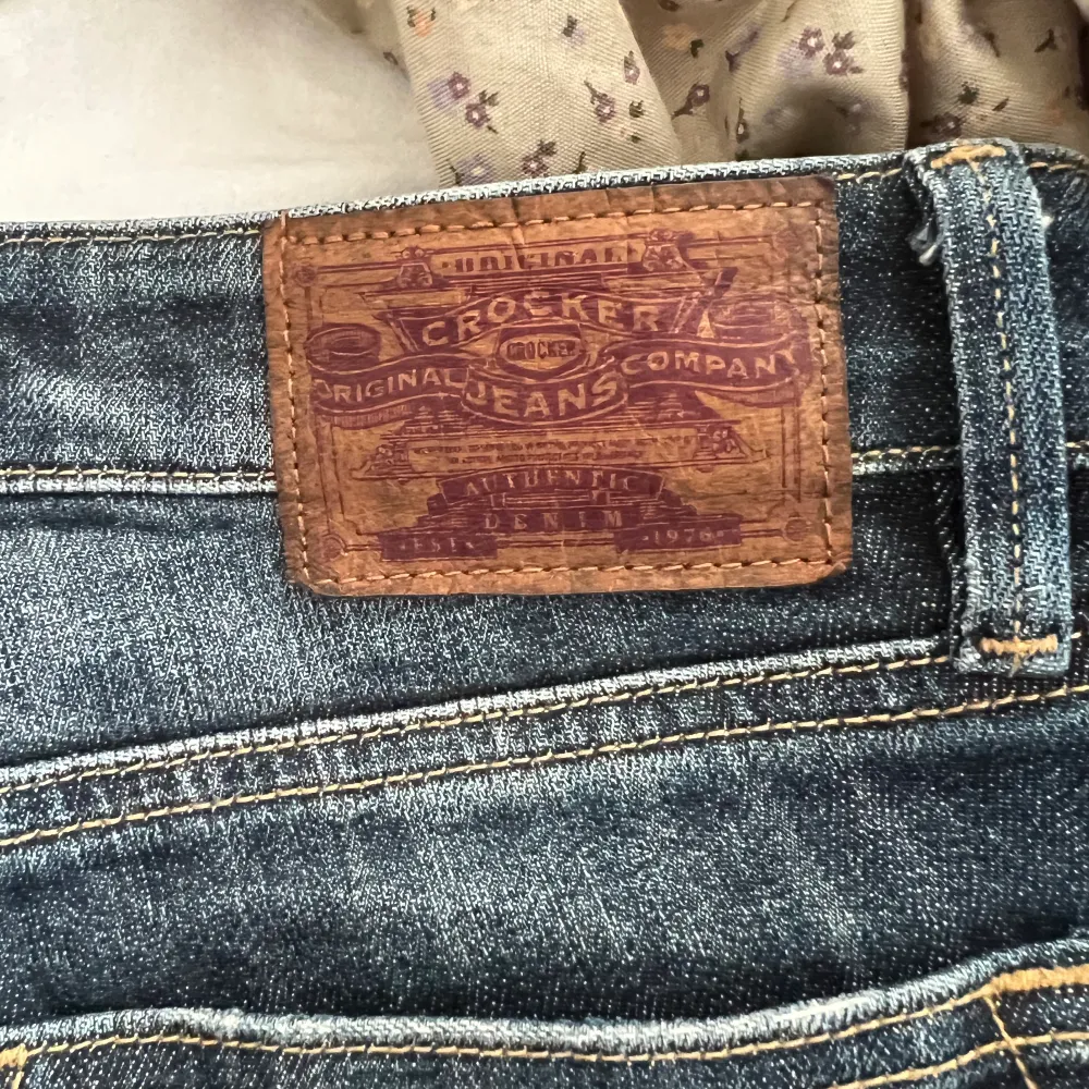 Ett par jätte fina crocker jeans som jag köpte är på plick men som tyvärr inte passade💗 . Jeans & Byxor.