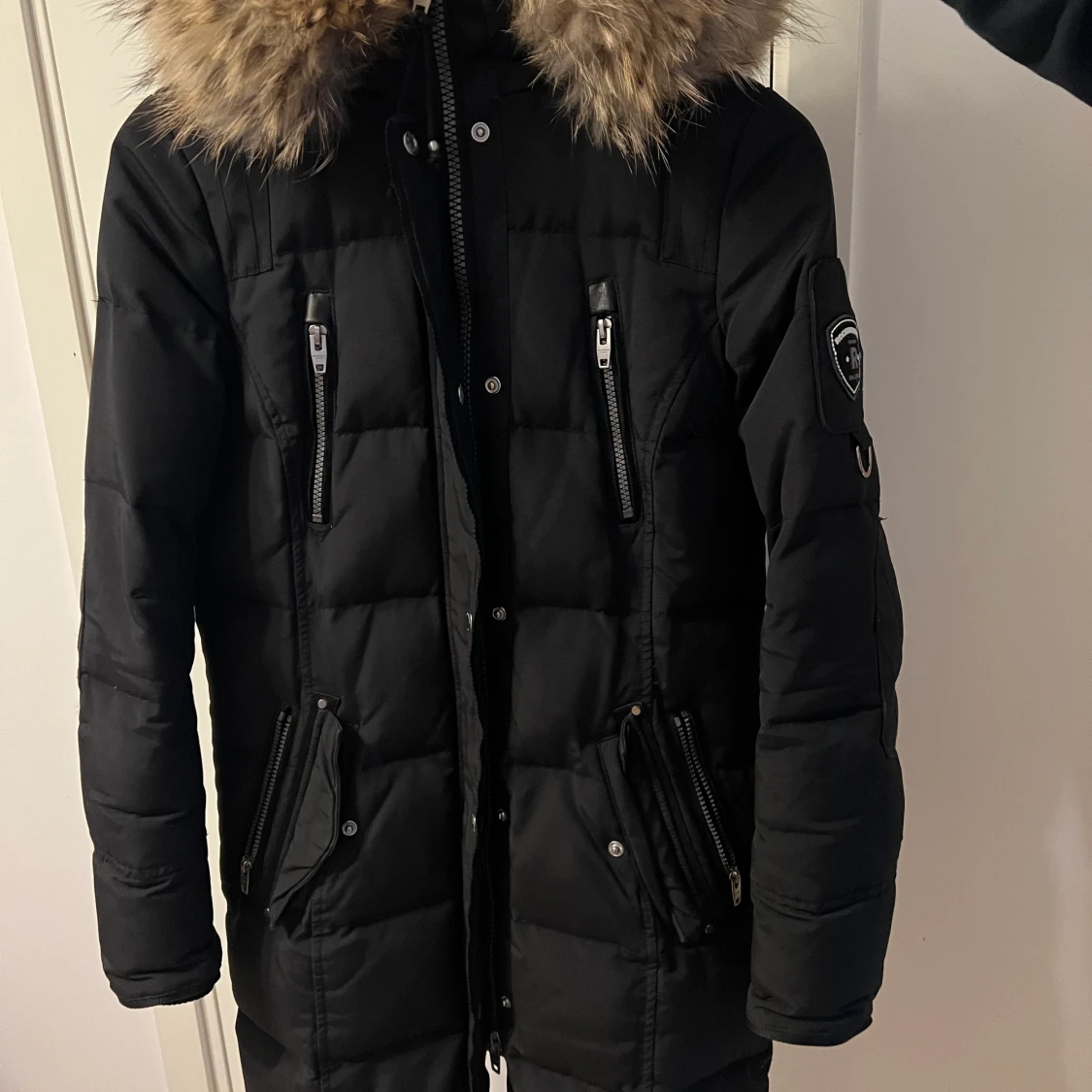 Rock and blue jacka dam  - 90