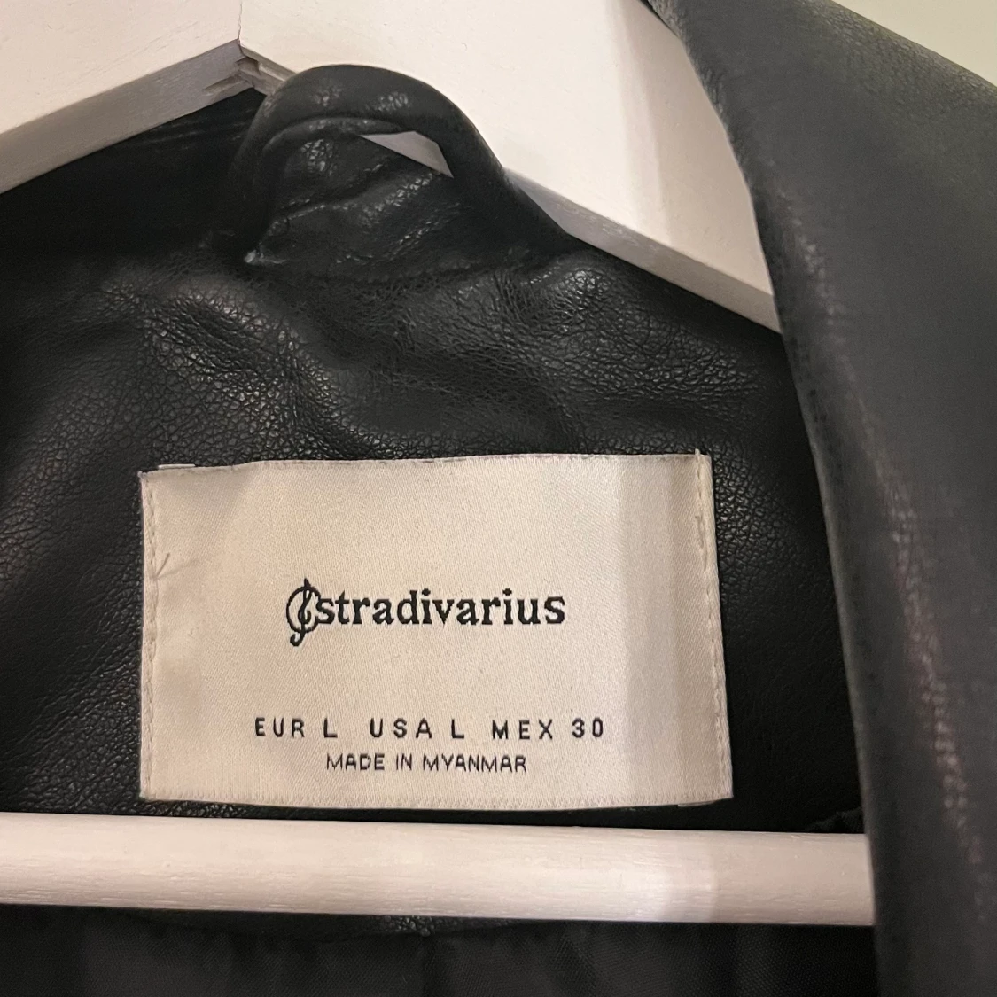 stradivarius skinnjacka  - 90