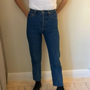 Levis ribcage straight - W26 L29.  Sparsamt använda. 