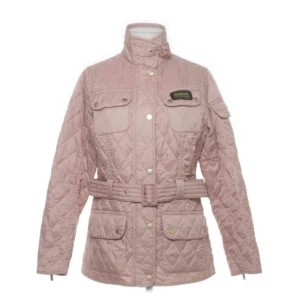 Rosa Barbour jacka  - I mkt bra skick.  Rosa Quiltad jacka. Strl 38