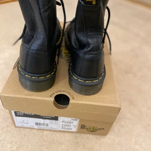Dr martens - Dr martens pascal mjukt läder använt 2-3 gånger. Nypris 1999kr 